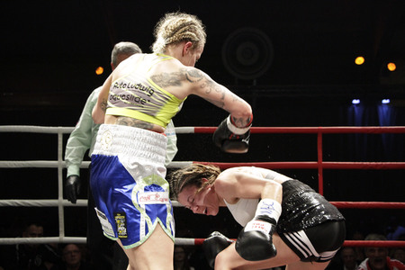 WBC WM-Boxkampf Eva Voraberger vs. Nina Radovanovic in Wiener Neustadt