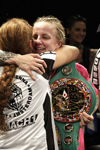 WBC WM-Boxkampf Eva Voraberger vs. Nina Radovanovic in Wiener Neustadt