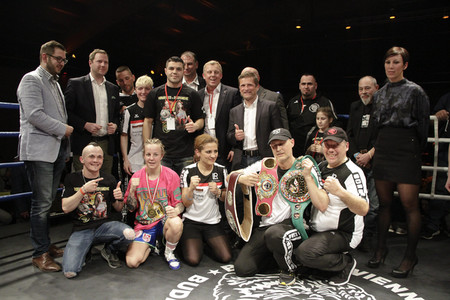 WBC WM-Boxkampf Eva Voraberger vs. Nina Radovanovic in Wiener Neustadt