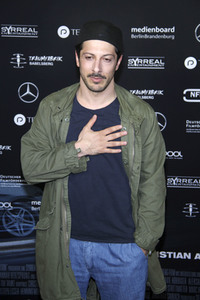 Filmpremiere 'Steig. nicht. aus!' in Berlin