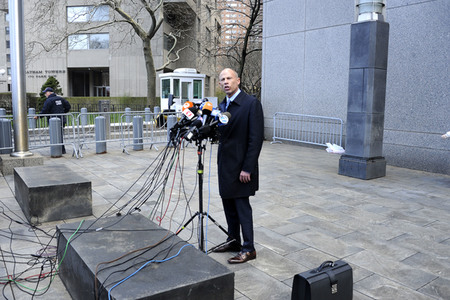 Stellungnahmen vor dem US Bundesgerichtsgebäude zu der Trump-Clifford Affäre in New York