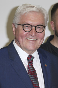 Frank-Walter Steinmeier besucht Berufsschulen in Hamburg