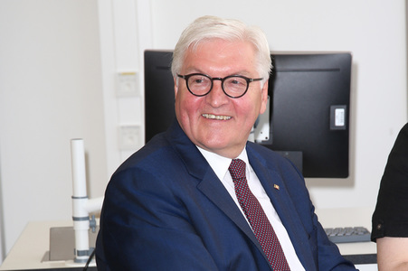 Frank-Walter Steinmeier besucht Berufsschulen in Hamburg