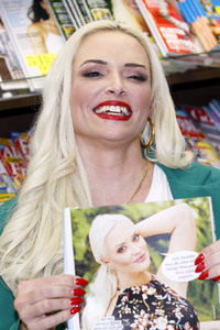 Daniela Katzenberger präsentiert ihr Magazin 'Daniela Katzenberger' in Köln