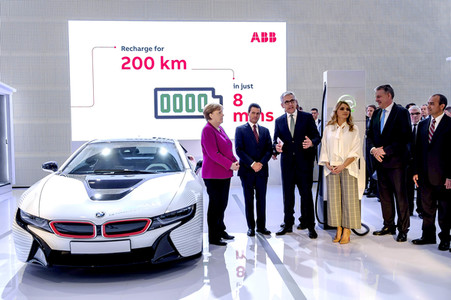 Eröffnungsrundgang der Kanzlerin auf der Hannover Messe 2018