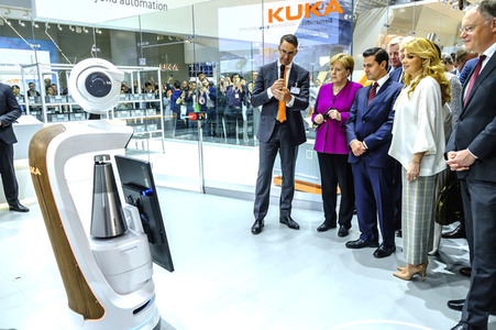 Eröffnungsrundgang der Kanzlerin auf der Hannover Messe 2018