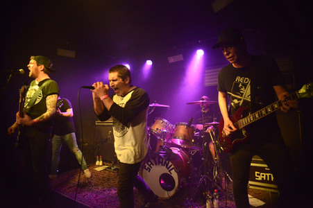 Konzert der Satanic Surfers in Hannover