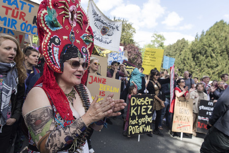 1. Mai Demo im Grunewald in Berlin