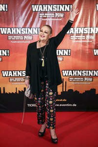 Musicalpremiere 'Wahnsinn!' in Berlin