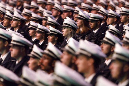 Vereidigung von 2300 Kommissaranwärtern in Köln