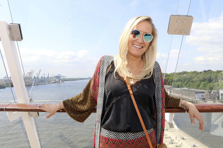 Taufe des Kreuzfahrtschiffs 'Mein Schiff 1' in Hamburg
