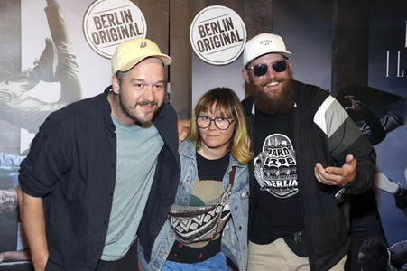 Premiere der Tanzshow 'Flying Illusion' in Berlin