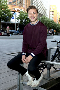 Premiere der Tanzshow 'Flying Illusion' in Berlin