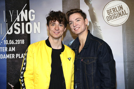 Premiere der Tanzshow 'Flying Illusion' in Berlin