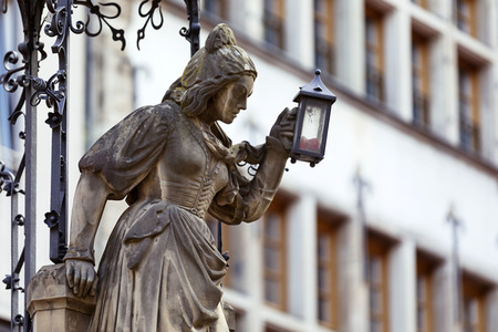 Der Heinzelmännchenbrunnen in Köln