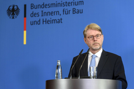 Pressekonferenz zur Neubesetzung der Leitung des BAMF in Berlin