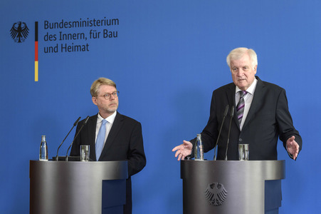 Pressekonferenz zur Neubesetzung der Leitung des BAMF in Berlin