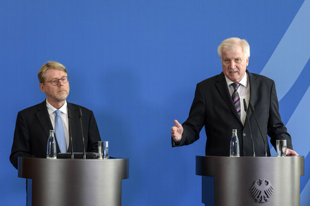 Pressekonferenz zur Neubesetzung der Leitung des BAMF in Berlin