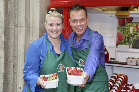 Erdbeer-Charity-Verkauf in Hamburg