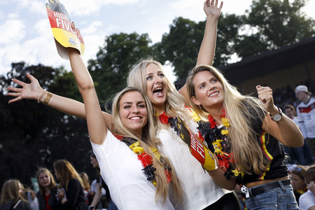 Poldi's Public Viewing Party in Köln