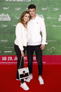 Filmpremiere 'Meine teuflisch gute Freundin' in Köln