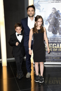 Filmscreening 'Renegades - Mission Of Honor' in Berlin