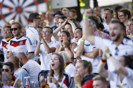 FIFA WM Public Viewing Deutschland gegen Südkorea in Köln