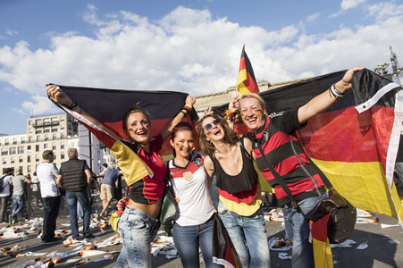 FIFA WM Public Viewing Deutschland gegen Südkorea in Berlin