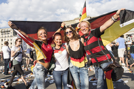FIFA WM Public Viewing Deutschland gegen Südkorea in Berlin