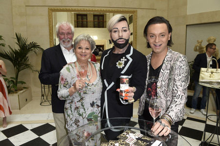Pompöös Royal Launch in Berlin