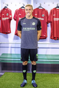Präsentation der neuen Hannover 96 Trikots in Hannover