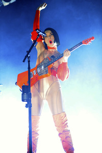 Konzert von St. Vincent in Hamburg