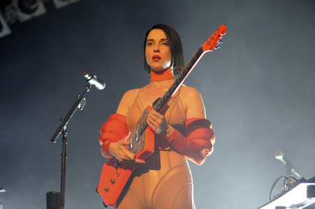 Konzert von St. Vincent in Hamburg