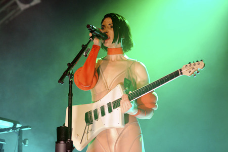 Konzert von St. Vincent in Hamburg