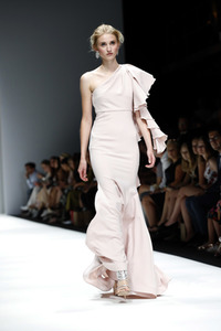 Lana Mueller Fashion Show auf der Berlin Fashion Week Spring/Summer 2019