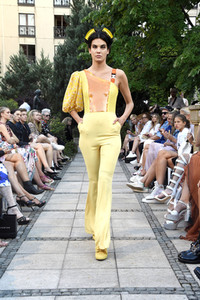 Marcel Ostertag Fashion Show auf der Berlin Fashion Week Spring/Summer 2019