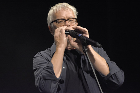Konzert von Tim Robbins and The Rogues Gallery Band in Karlsbad