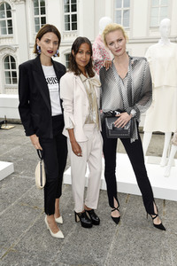 Gruppenausstellung des Kulturformats Der Berliner Salon auf der Berlin Fashion Week Spring/Summer 2019