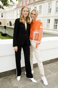Gruppenausstellung des Kulturformats Der Berliner Salon auf der Berlin Fashion Week Spring/Summer 2019