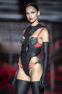 Andres Sarda Fashion Show auf der Mercedes-Benz Fashion Week Madrid Spring/Summer 2019