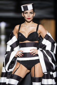 Andres Sarda Fashion Show auf der Mercedes-Benz Fashion Week Madrid Spring/Summer 2019