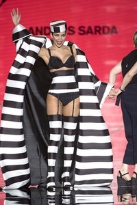 Andres Sarda Fashion Show auf der Mercedes-Benz Fashion Week Madrid Spring/Summer 2019