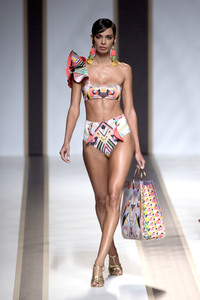 Dolores Cortés Fashion Show auf der Mercedes-Benz Fashion Week Madrid Spring/Summer 2019