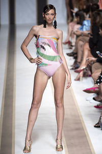 Dolores Cortés Fashion Show auf der Mercedes-Benz Fashion Week Madrid Spring/Summer 2019