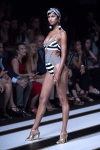 Dolores Cortés Fashion Show auf der Mercedes-Benz Fashion Week Madrid Spring/Summer 2019