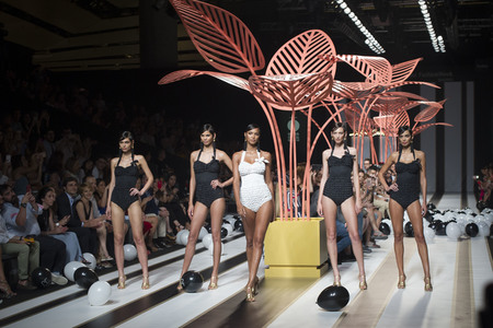 Dolores Cortés Fashion Show auf der Mercedes-Benz Fashion Week Madrid Spring/Summer 2019