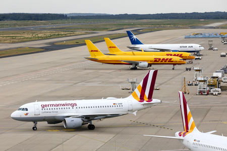 Symbolfoto Flughafen