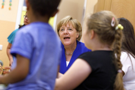 Angela Merkel besucht Caritas Zentrum in Köln
