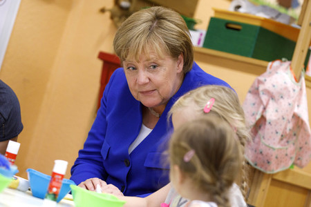 Angela Merkel besucht Caritas Zentrum in Köln