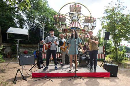 Settermin 'Sommer mit Bernard' in Dresden